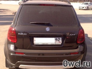 Битый автомобиль Suzuki SX4