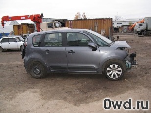 Битый автомобиль Citroen C3 Picasso