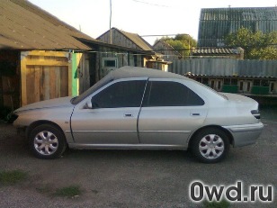 Битый автомобиль Peugeot 406