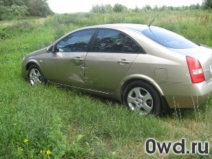 Битый автомобиль Nissan Primera